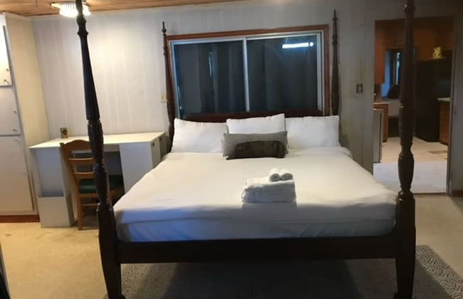 Walk to Downtown Scene - Photo 19