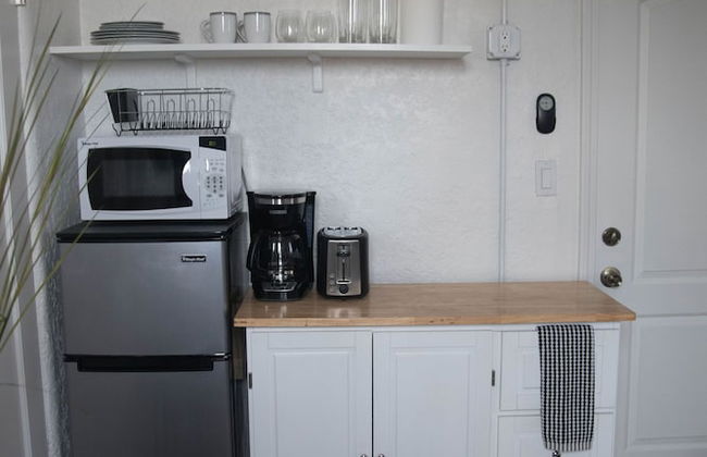 Charming Studio in Beverly Boulevard! Sleeps 2! - Photo 7