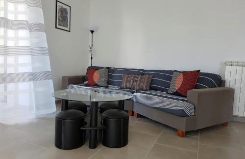 Peaceful Poolside Escape - Foto 5