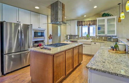 Beulah Home with Wraparound Porch and Mtn Views - Foto 8