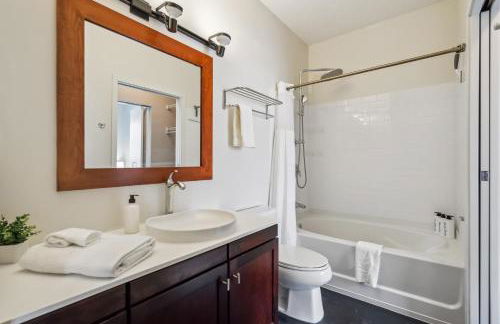 CozySuites 2BR Mill District with pool, gym #04 - Foto 10