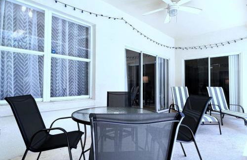 Lovely 4 Bed 3 Bath Pool Home With Spa-5330cvl 4 Bedroom Home by RedAwning - Foto 57