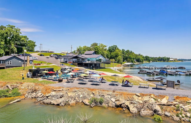 The Lodge at Lakeside - Photo 56