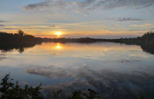 Beautiful Lakeside Holiday Home (6 Portinode Cottages) - Foto 24