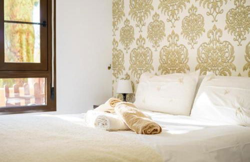 Stunning 3BR in Hacienda Del Sol Beach & Pool - Photo 9