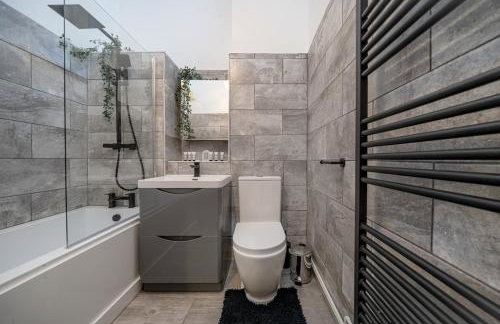 Large 4 Bed Brixton House - Parking Garden Wi-Fi & Sky TV! - Foto 18