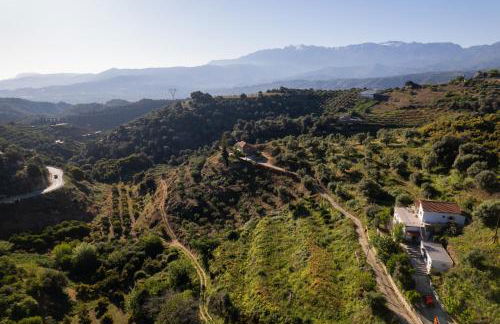 Iris Cretan Mountain Escape - Photo 29