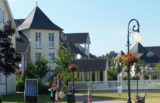 Ferienwohnung im Dunenpark Binz - Photo 1
