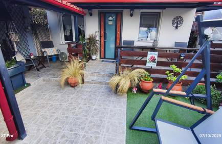 Zoe garden home - Photo 30