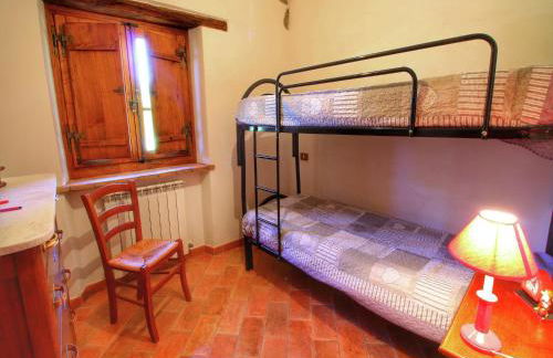 Rustic Holiday Home in Ortignano with Swimming Pool - Foto 52