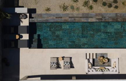 Bonzoe Suites & Villas - Photo 69