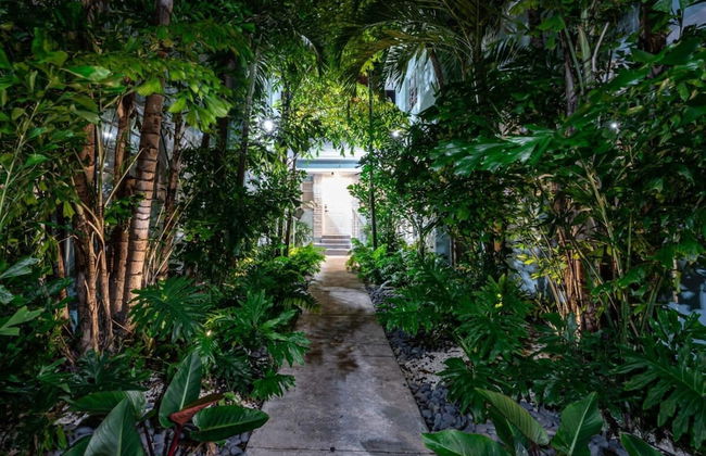 Studio 6min Walking to Miami Beach Pool Kitchen - Photo 35