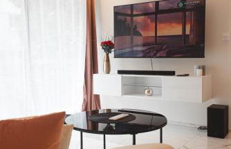 L'émeraude - Cocon Amoureux Balnéo,Clim,Balcon - Foto 5