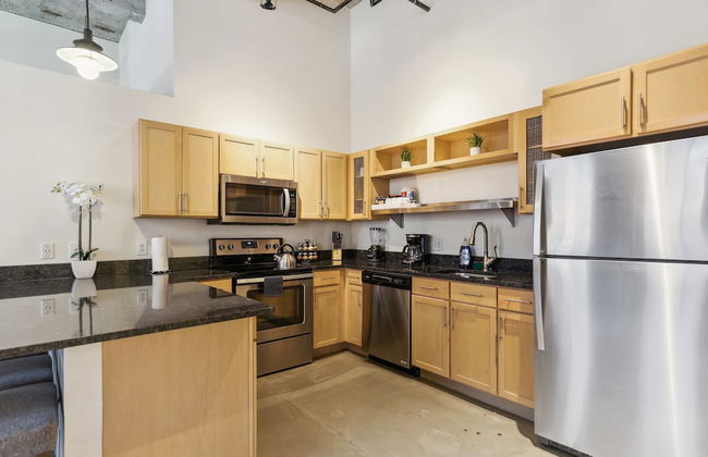 Historic Loft Retreat With Pool - Foto 50