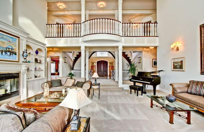 Ghost Lake Manor House - Foto 7