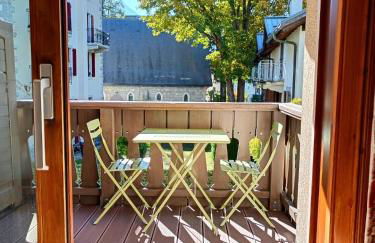 Au cœur de Chamonix – La Ginabelle, Calme avec Piscine, Sauna & Garage - Photo 3