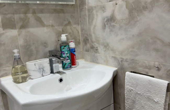 Cozy 2br-5guests-near Attractions-garden - Foto 19