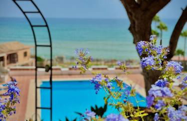 Home 120, Mansion Alhamar - Photo 1