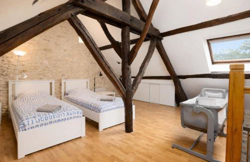 Triplex atypique-Cour intérieure-Commerces à pied - Foto 6
