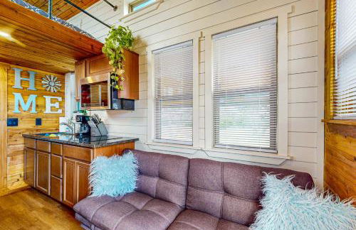 Modern Tiny House in Hill Country with Covered Patio - Foto 4