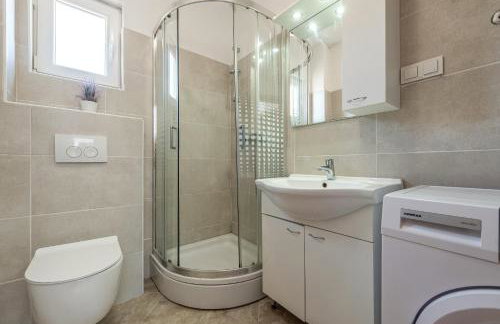 Holiday House Laetitia with pool - Foto 51