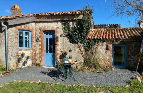 Vue du chateau a La Petite Ferme d'Alpacas - Foto 15