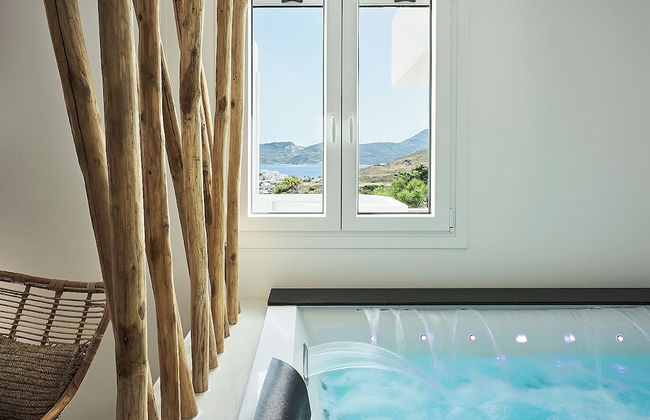 Nirome Luxury Suites - Foto 3