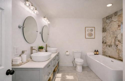 Private 5BR Estate by Stadium 16 Guests DC Line - Foto 27