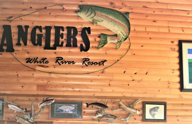 Anglers Riverfront Cabins - Foto 28