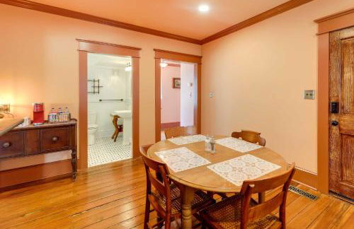 Victorian Vacation Rental Apt in Downtown New Bern - Foto 14