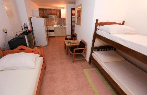 Robinson Dora - Foto 43