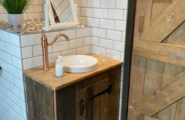 Farndale House-Hot tub - Photo 54