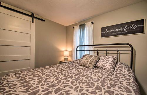 Cozy Goshen Farmhouse about 9 Mi to Amish Acres - Foto 12