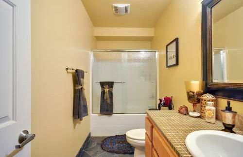 Waterfront Oregon Abode with Balcony and Ocean Views! - Foto 6