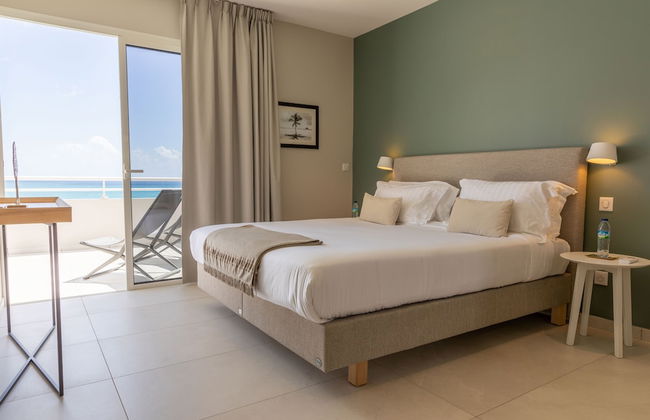 Eden Roc Villas - Photo 3