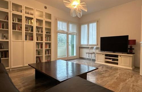 Welc-ōM Luxury Hillside Retreat - Photo 6