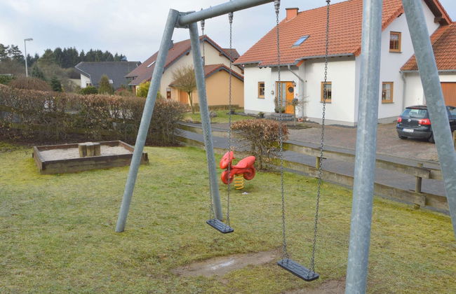 Beautiful Holdiday Home in Ulmen Near the Lake - Foto 21