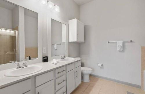 Spacious LUX 2BR 2B Unit in Austin with Pool! - Photo 22