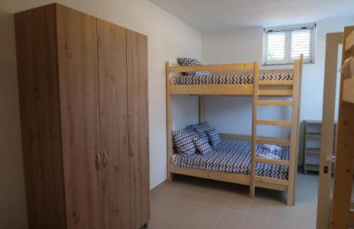 Robinson olive tree huts - Photo 28