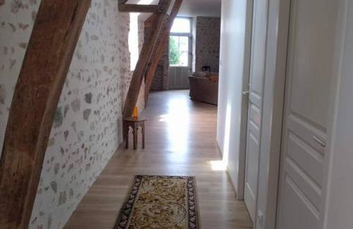 Maison médiévale 15ème siècle dans village historique d'Hérisson - FR-1-489-29 - Foto 6