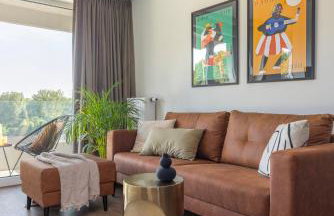 River Side Residence 3/19 - Photo 1