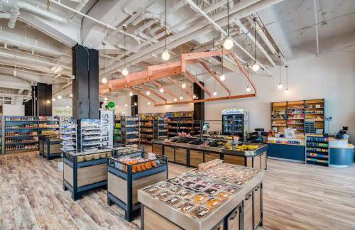 DT Gym Pool Rooftop 5 min walk to Stadiums - Foto 41