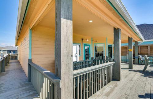 Ocean-View Balcony! Coastal Haven in Crystal Beach - Foto 30