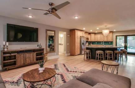 Relaxing 4 Bdrm Retreat in the Heart of Scottsdale - Foto 11
