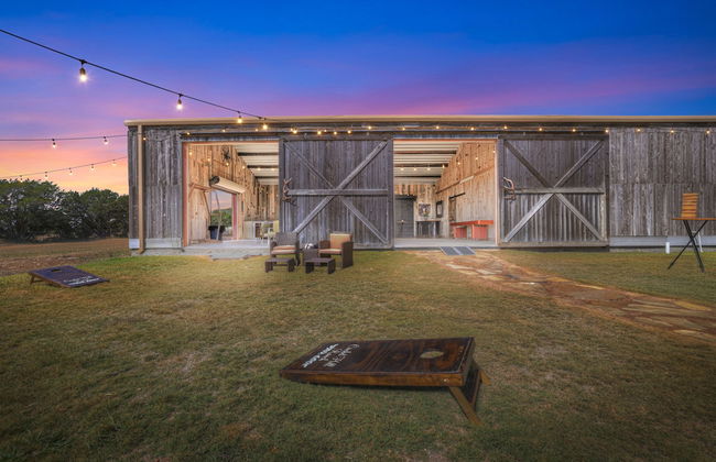 Luxurious Hill Country Retreat With Pool and Firepit! - Photo 45