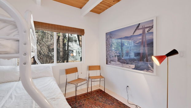 Mid-century Modern Chalet #1927 - Foto 5, Habitación