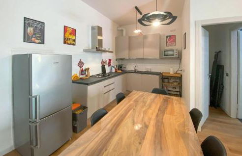 Gorgeous Apartment In Ospedaletto Di Pescant - Foto 20