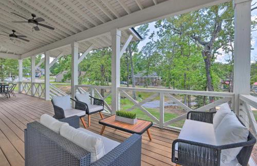 Luxe Lakefront Getaway with Porch and Water View! - Foto 32