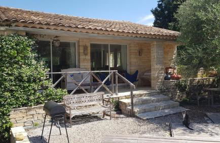 Luxurious private 100sqm studio with infinity pool - Foto 7