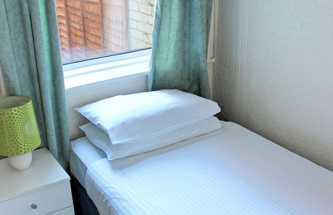 Sandpiper Holiday Apartments - Photo 8